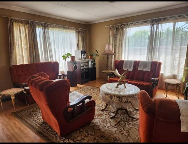 3 BEDROOM HOUSE FOR SALE IN CLAREMONT